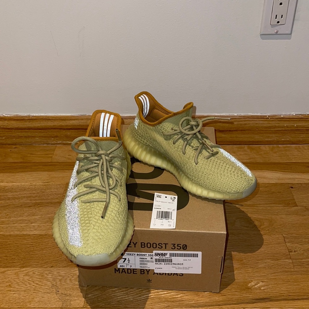 COPY - YEEZY BOOST 350 V2